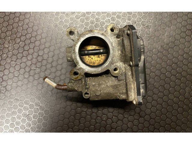 Дроссельная заслонка MN195709, 3J22 Mitsubishi Colt