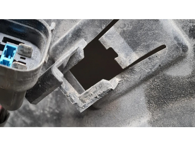 Вентилятор радиатора     6925693, 7801993    BMW 1 E81 E87 2.0