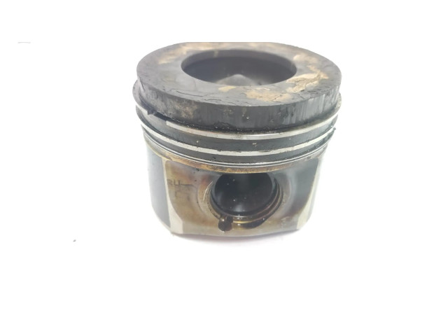 Píst 11257812549, 1111AA BMW 7 G11 G12 pro naftový motor 2.0