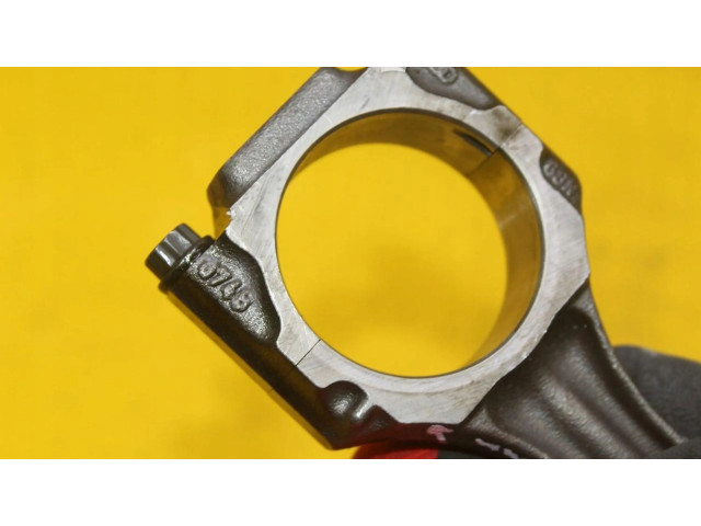 Поршень с шатуном Skoda Fabia Mk1 (6Y)