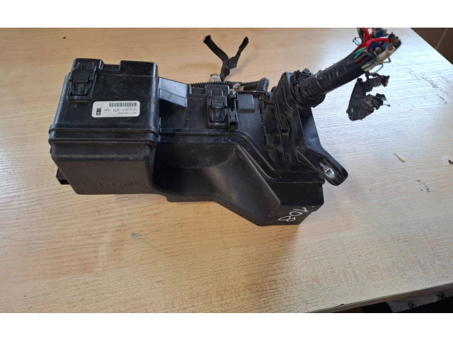 Блок предохранителей  821110HS60   Peugeot 108    