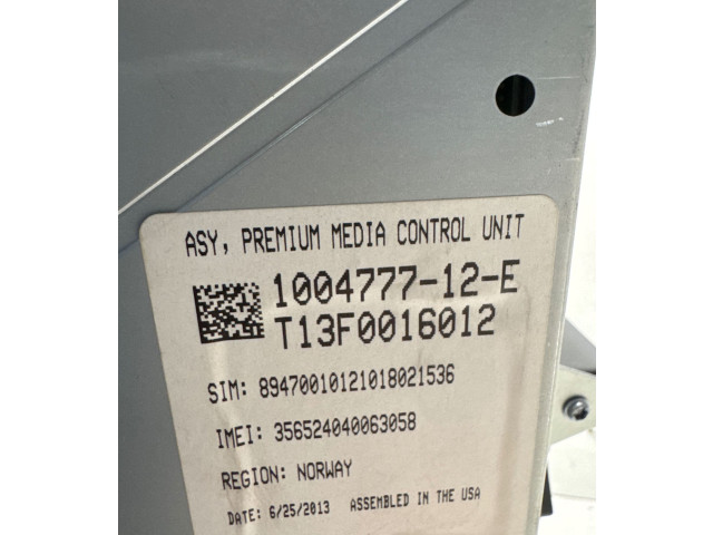 Дисплей 100477712E, T13F0016012 Tesla Model S