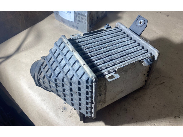 Радиатор интеркулера Volkswagen Golf III