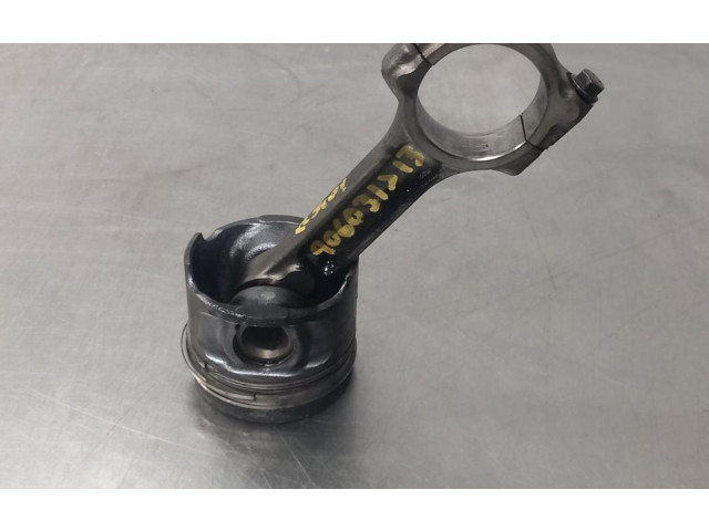 Поршень с шатуном 7657H Dacia Logan II