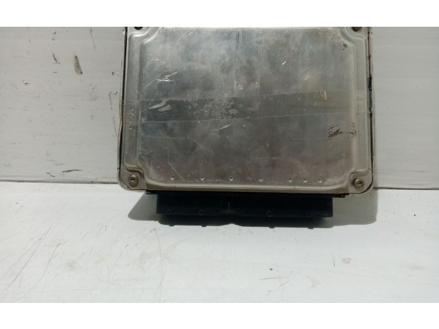 Řídící jednotka 8L0906018Q, 26SA7192 Audi TT Mk1 2000