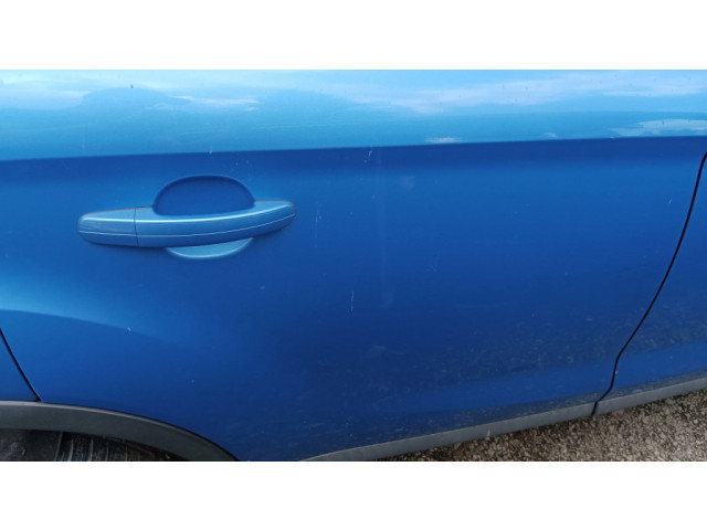 Задняя дверь