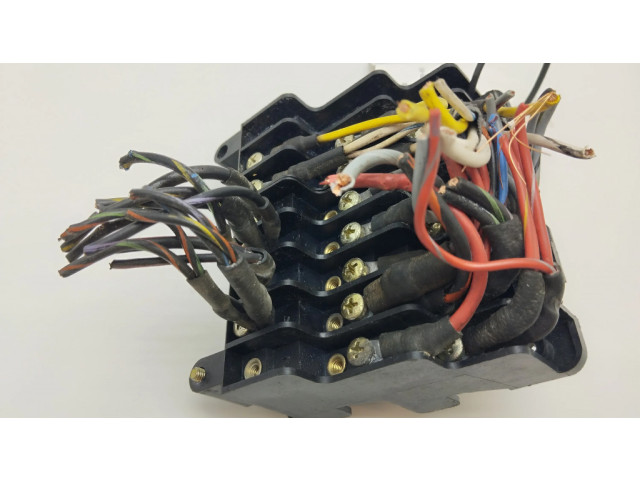 Pojistková skříňka 1165400350, 1165403805 Mercede-Benz S W116 1976