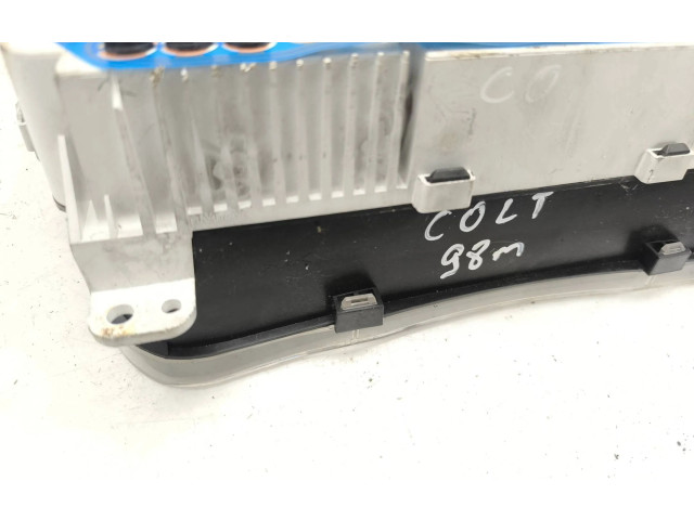 Панель приборов MR233049, 222220 Mitsubishi Colt