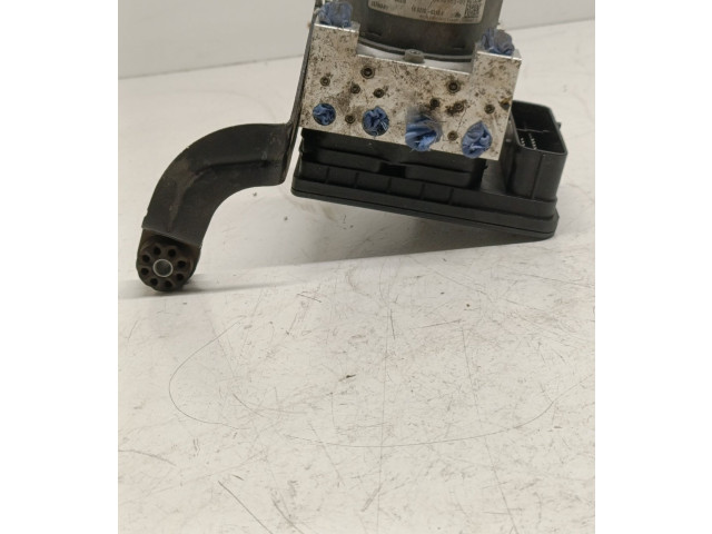 Jednotka ABS 6861376 BMW 3 F30 F35 F31 2013