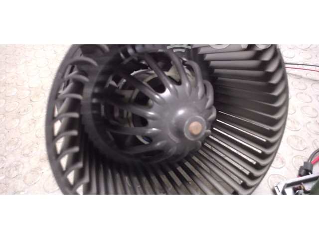 Вентилятор радиатора     7701067982    Renault Twingo II 