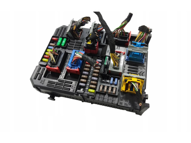 Pojistková skříňka Řídící jednotka BSM 9832881080 Opel Corsa F 2021