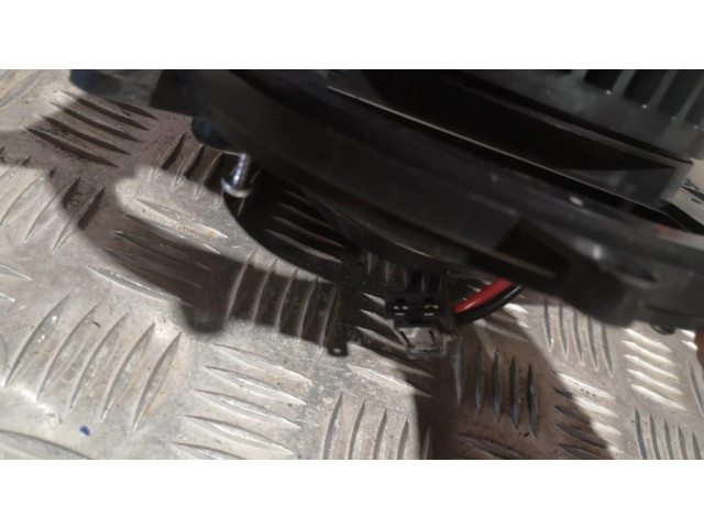 Вентилятор печки    T1015113G, 52622T2   Mercedes-Benz GLS X166