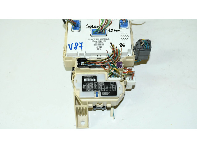 Блок предохранителей 36770-51K40   Suzuki Splash    