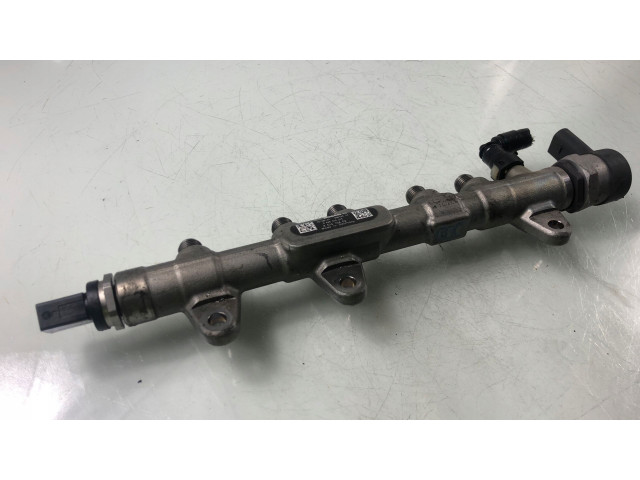 Vstřikovací lišta 851415402 BMW 2 F46 pro naftový motor 2.0