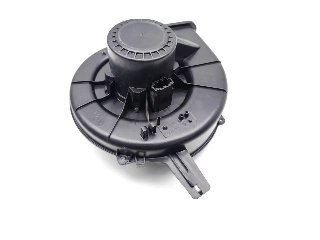 Вентилятор печки 6R2819015 Audi A1