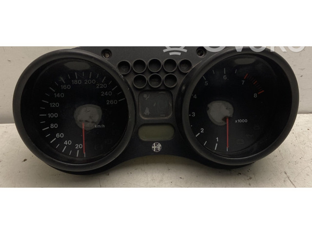 Панель приборов    Alfa Romeo GTV       