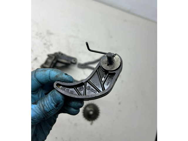 Масляный насос 038115121A    Volkswagen Caddy