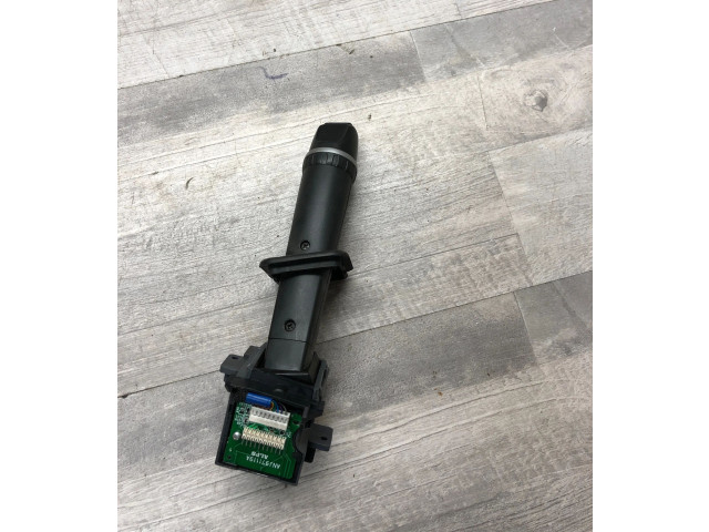 Ручка стеклоочистителей 30739218, 06W28D Volvo V70