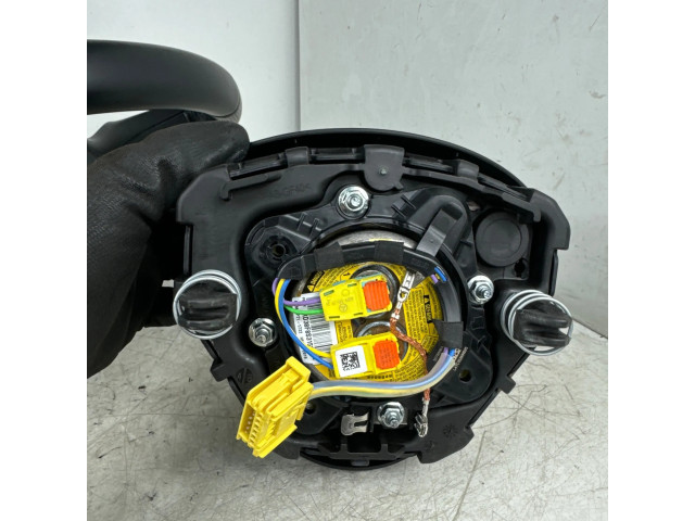 Volant Mercedes-Benz C W205 2016 A0004601803, 0008602900