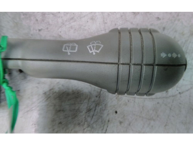 Ручка стеклоочистителей 7701046628   Renault Twingo I