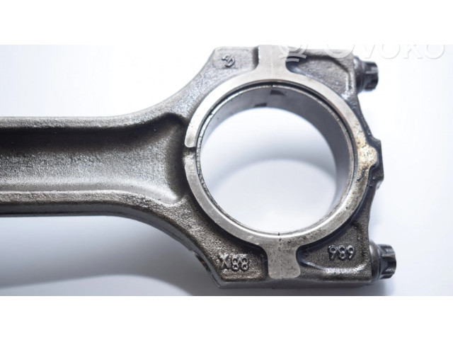 Píst BMW 5 E39 pro naftový motor 2.9 M57 D30 (306D1)