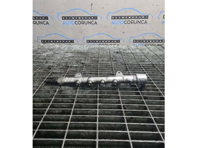 Топливная рампа Jeep Compass для двигателя 651925