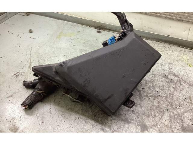 Блок предохранителей MB502095B, MB100200B Subaru Forester SH