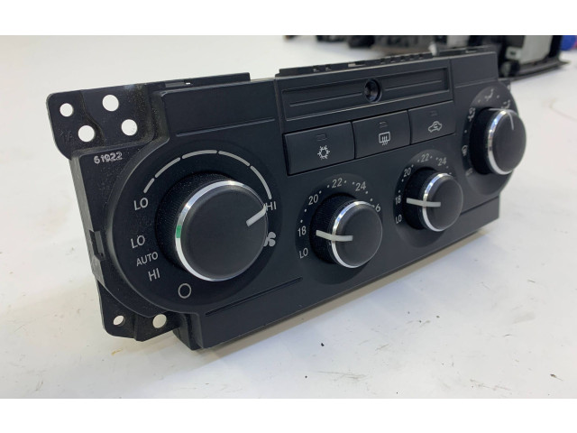 Блок управления климат-контролем P55037981AA, 000901151587 Jeep Grand Cherokee (WK)