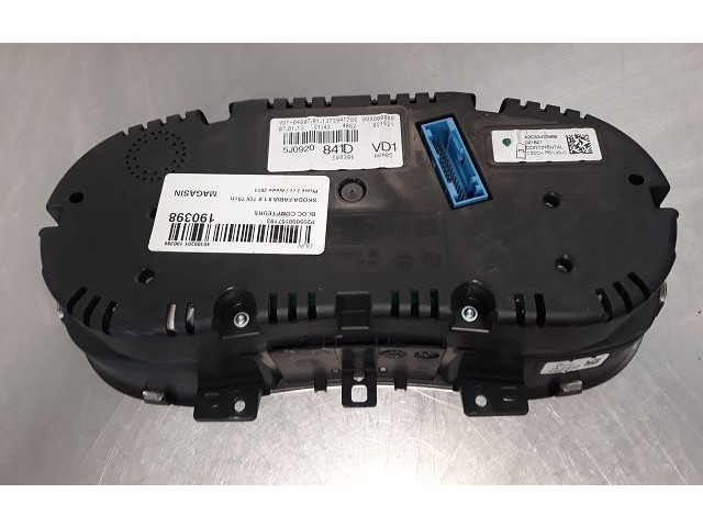 Панель приборов 5J0920811D Skoda Fabia Mk2 (5J)
