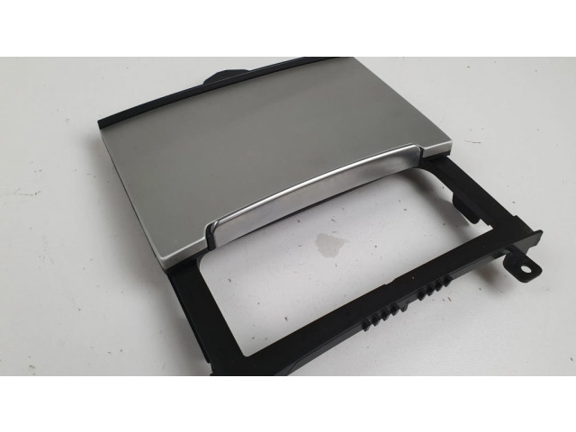 Отделка передней пепельницы