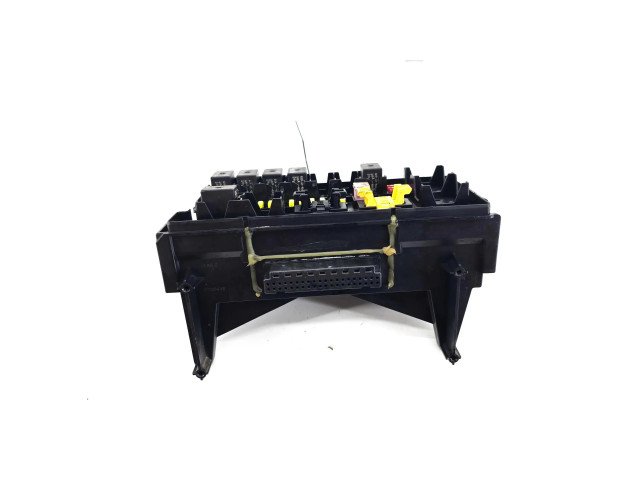 Блок предохранителей 04692087ab Jeep Grand Cherokee (WK)