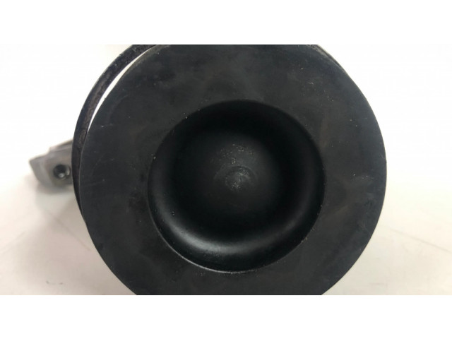 Píst 0840BB BMW 3 E92 E93 pro naftový motor 2.0