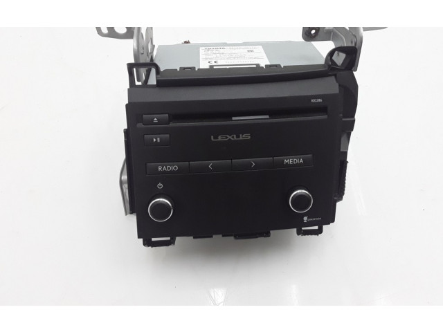 Радио/ проигрыватель CD/DVD / навигация