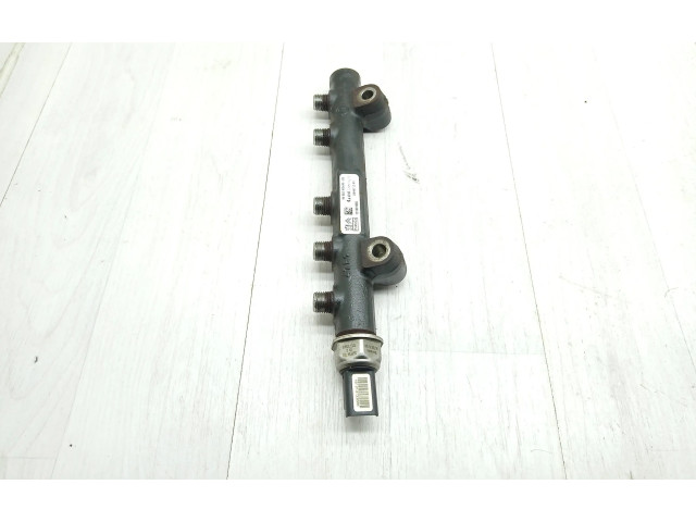 Топливная рампа 9685297580, 9670076780   Volvo C30  