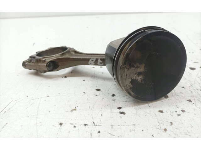  Поршень с шатуном  20V  Audi A3 S3 8L  