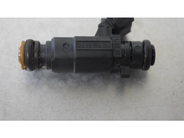 Vstřikovač 079133551B Audi A8 S8 D2 4D