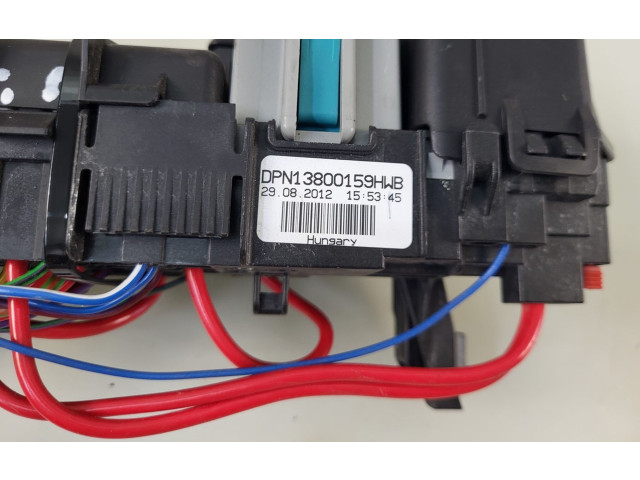 Блок предохранителей DPN13800159HWB Volvo S60