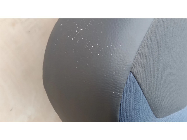 Переднее двухместное сиденье