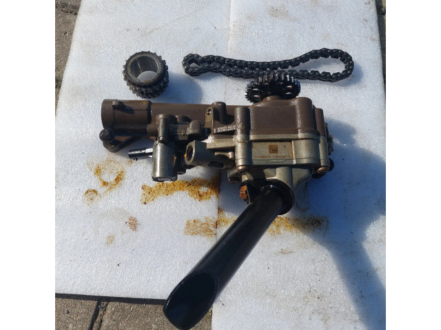 Масляный насос   A2701800701  Mercedes-Benz CLA C117 X117 W117 2.0