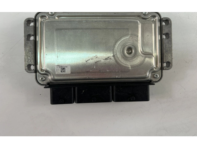 Блок управления двигателем Блок управления 237105748R, 0261S15019   Renault Twingo III