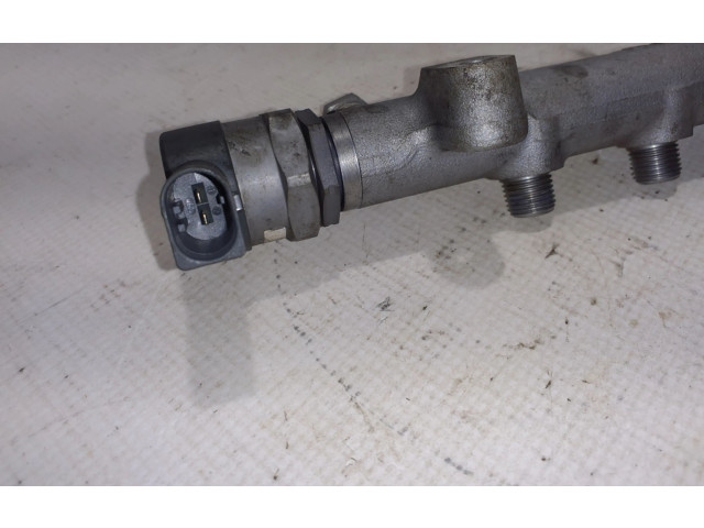 Vstřikovací lišta 057130090 Volkswagen Touareg II CKDA