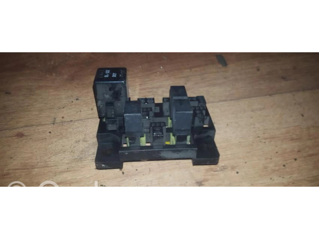 Pojistková skříňka 9118825100, 91188-25100 Hyundai Accent 2002