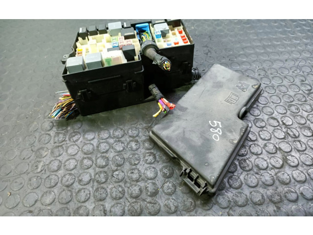 Pojistková skříňka AV6T14A067AC Ford C-MAX II 2014