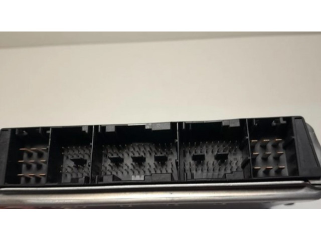 Блок управления двигателя 7788931, 0281010870   Opel Omega B2