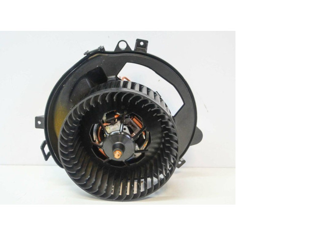 Вентилятор печки 3Q2819021 Volkswagen Tiguan