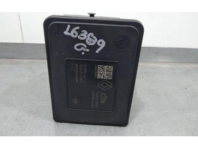 Блок АБС 476608628R Dacia Dokker 2012 - года