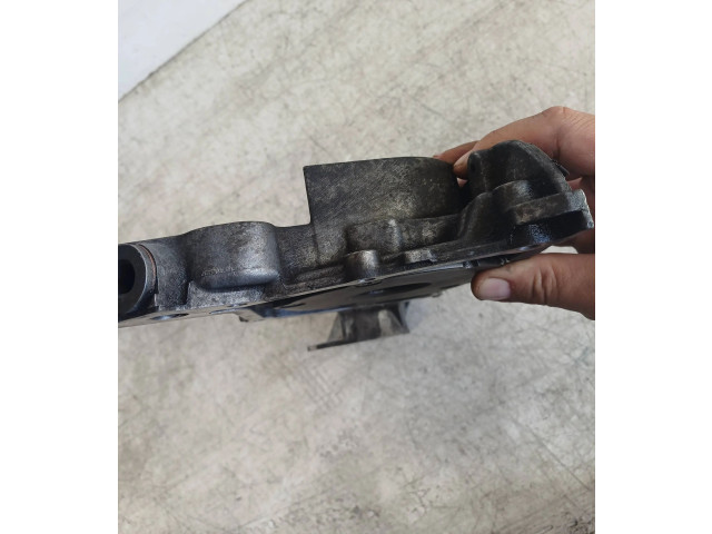 Масляный насос   37005901  Fiat Bravo 