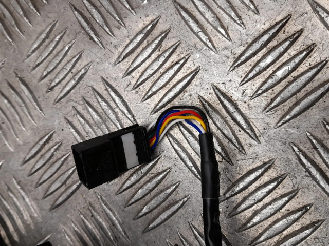 Зеркало электрическое Dacia Spring 2021- года