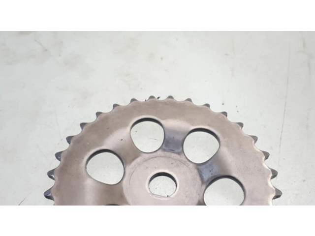 Другая деталь отсека двигателя