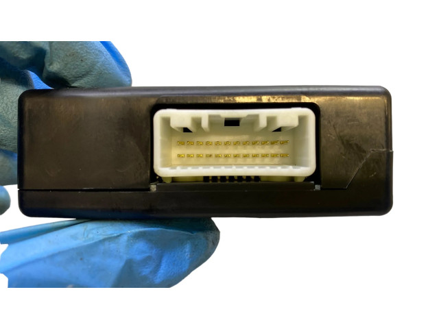 Блок управления 8638A033, W001T79474 Mitsubishi Pajero